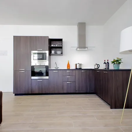 Apartmanhotel Hills 3*