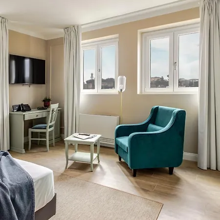 Hotel apartamentowy Guild Senior &