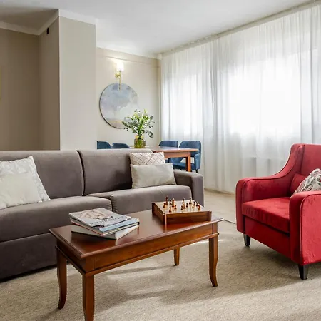 Hotel apartamentowy Guild Senior &