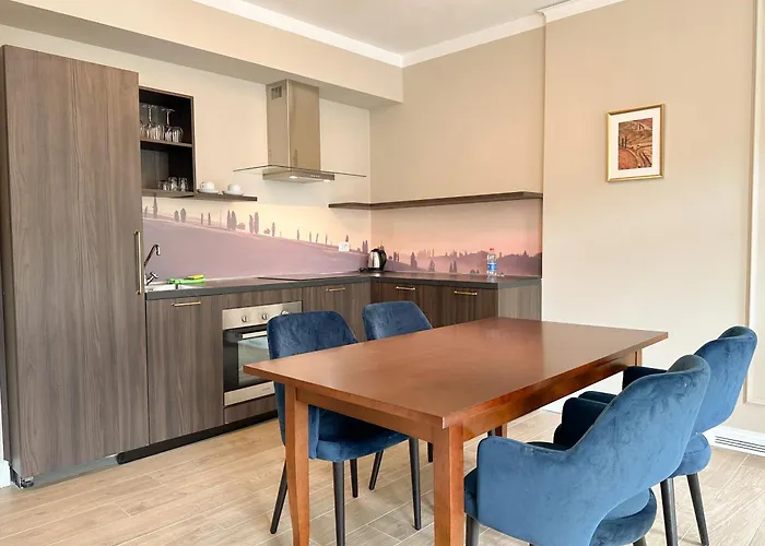 Guild Senior & Aparthotel 3*