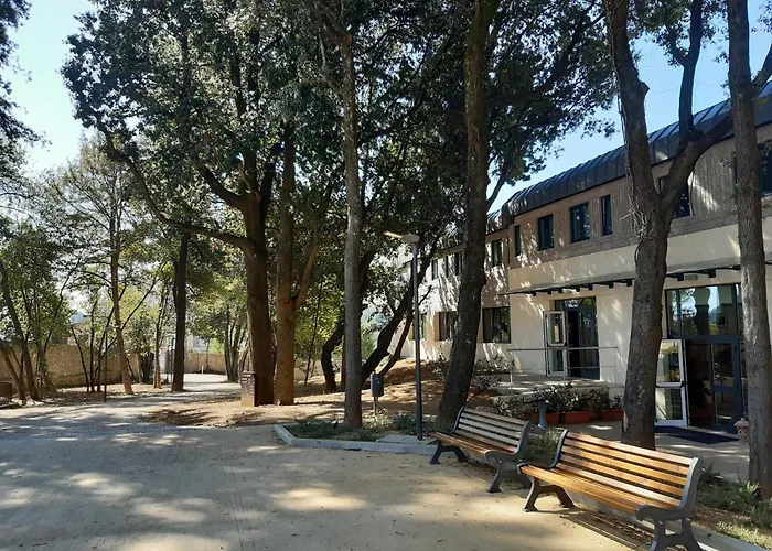 Guild Senior & アパートホテル 3*