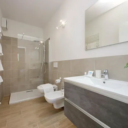 Hotel apartamentowy Hills *